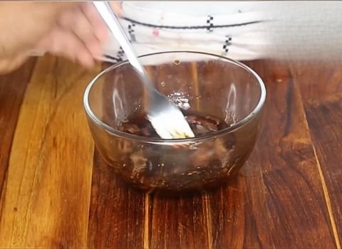 Combine the Sauce with Bacon and Onions
