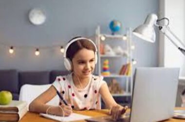 The Benefits of Studying Islam Through Online Classes