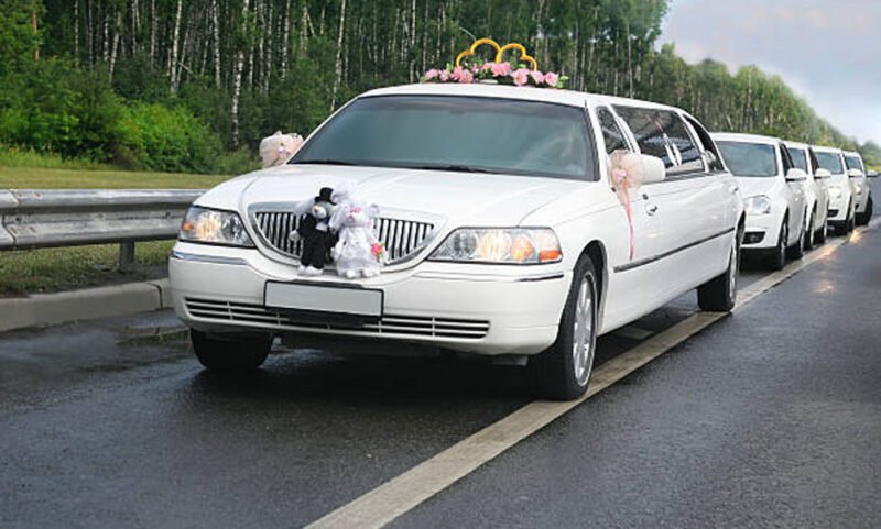 Top 8 Wedding Bus Ideas