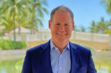 Peter McMahon Net Worth