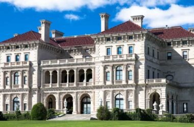What to Expect on Your First Visit to a Historic Estate