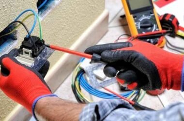 How-Electricians-Diagnose-and-Trace-Faults