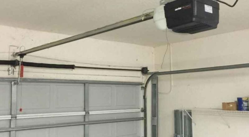 How-to-Keep-Your-Garage-Door-Quiet-and-Smooth-Running