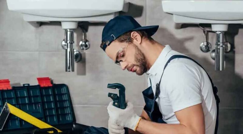 Light-Commercial-Plumbing-&-AC-Tips-for-Small-Businesses