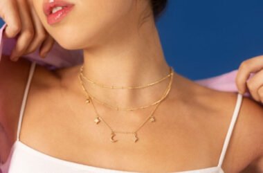 Simple Tips for Layering Necklaces Without Tangling