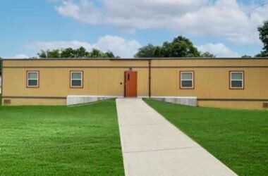 The Benefits of Portable Classrooms for Growing Schools