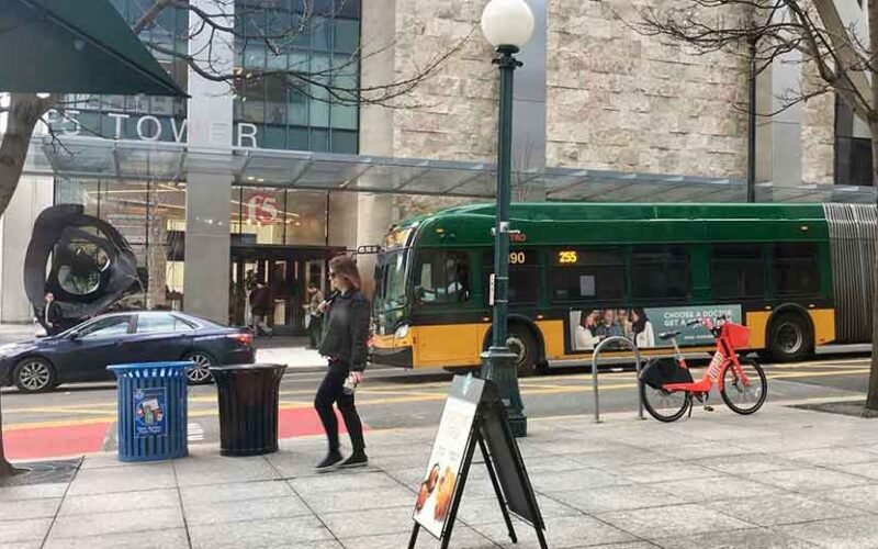 How to Optimize Your Parking Strategy During Peak Hours